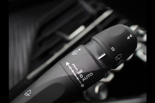 Peugeot e-208 EV Active 50 kWh | Airco | Navigatie | Apple Carplay/Android Auto | Cruise control | Led