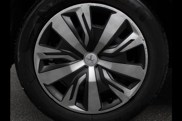 Peugeot e-208 EV Active 50 kWh | Airco | Navigatie | Apple Carplay/Android Auto | Cruise control | Led