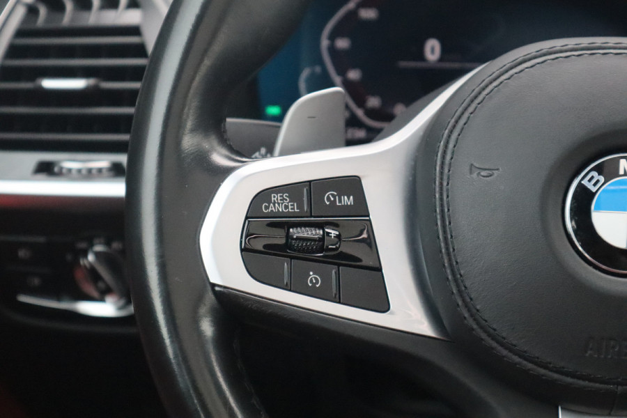 BMW X3 xDrive30e High Executive Individual / Pano / 21inch / Harman Kardon / Trekhaak /