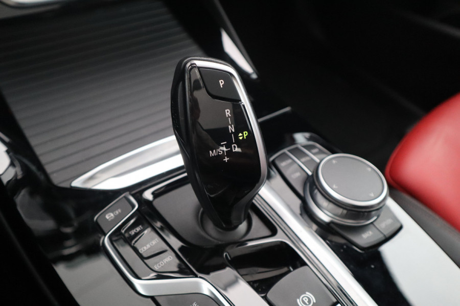 BMW X3 xDrive30e High Executive Individual / Pano / 21inch / Harman Kardon / Trekhaak /