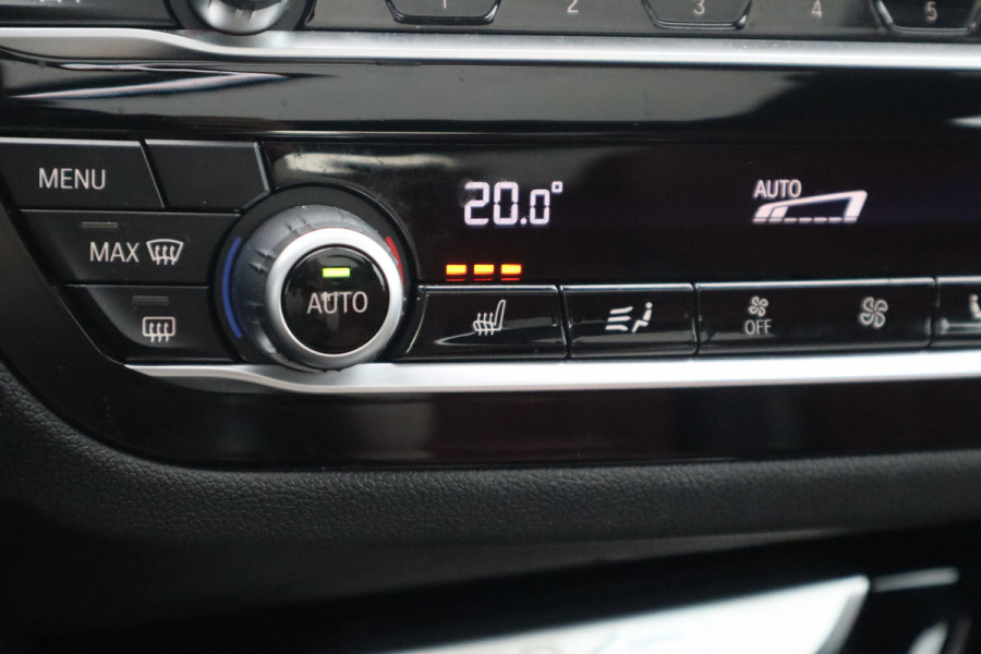 BMW X3 xDrive30e High Executive Individual / Pano / 21inch / Harman Kardon / Trekhaak /