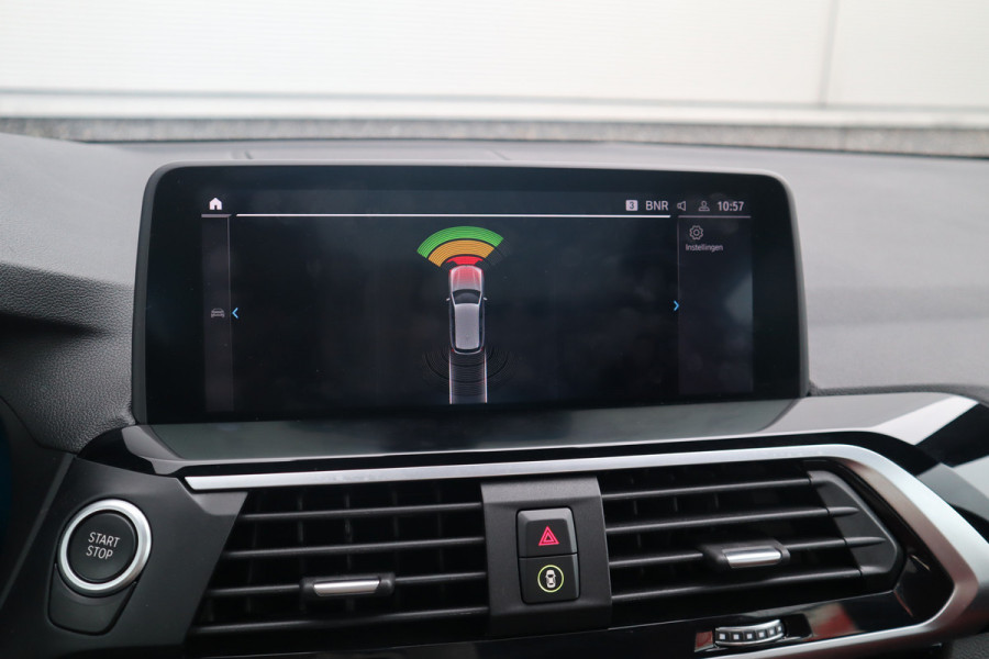 BMW X3 xDrive30e High Executive Individual / Pano / 21inch / Harman Kardon / Trekhaak /