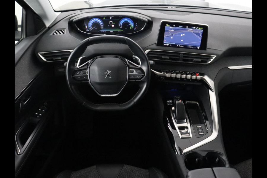 Peugeot 3008 1.6 HYbrid 225 Allure | Carplay | Half leder | Navigatie | Camera | Full LED | Keyless | Bluetooth | Park Assist | Getint glas | Cruise control | Climate control | PHEV | Plug In