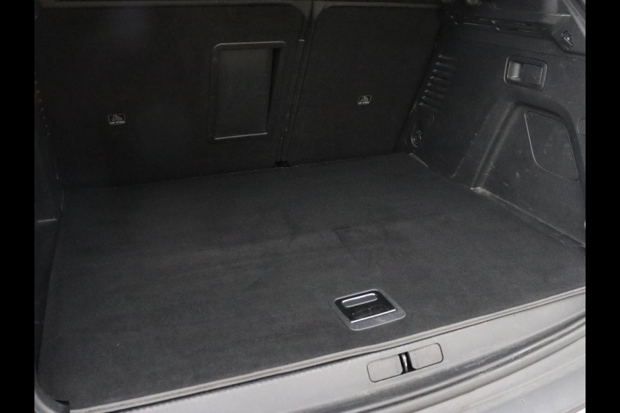 Peugeot 3008 1.6 HYbrid 225 Allure | Carplay | Half leder | Navigatie | Camera | Full LED | Keyless | Bluetooth | Park Assist | Getint glas | Cruise control | Climate control | PHEV | Plug In