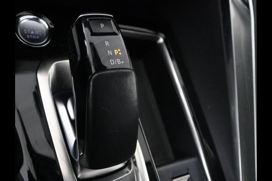 Peugeot 3008 1.6 HYbrid 225 Allure | Carplay | Half leder | Navigatie | Camera | Full LED | Keyless | Bluetooth | Park Assist | Getint glas | Cruise control | Climate control | PHEV | Plug In