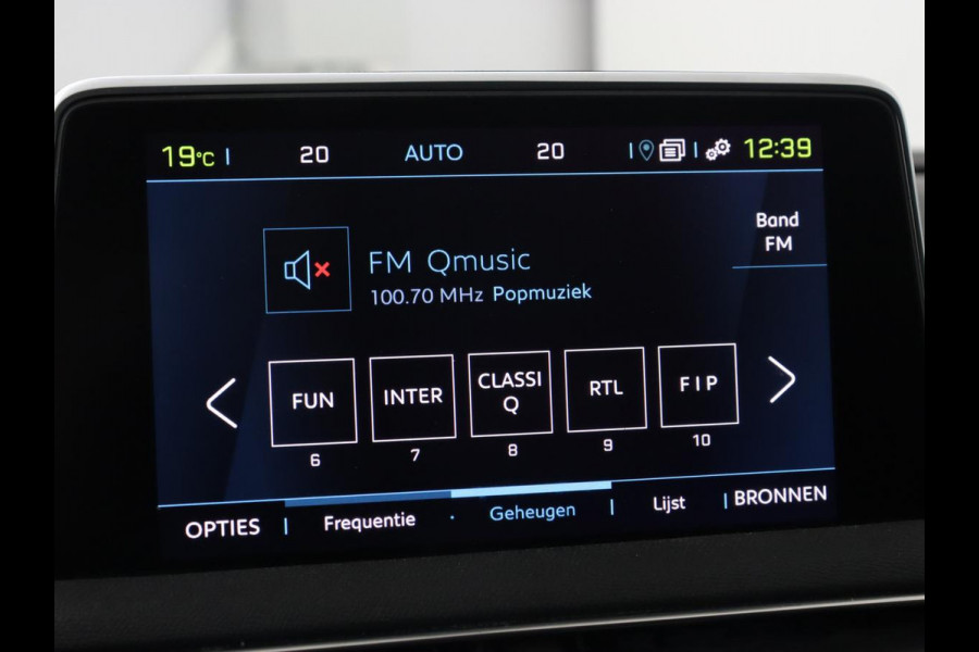 Peugeot 3008 1.6 HYbrid 225 Allure | Carplay | Half leder | Navigatie | Camera | Full LED | Keyless | Bluetooth | Park Assist | Getint glas | Cruise control | Climate control | PHEV | Plug In