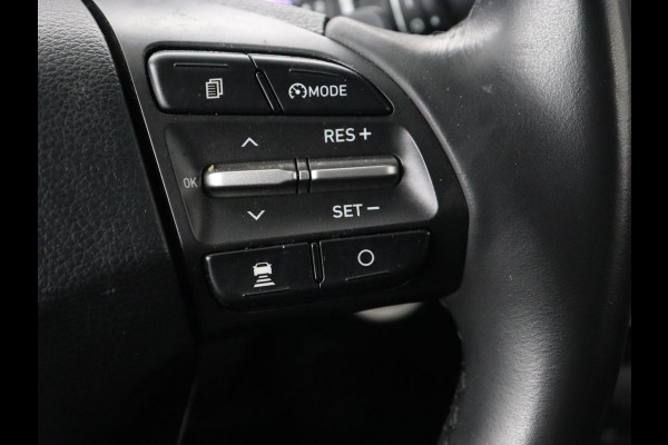 Hyundai Kona 1.6 GDI HEV Fashion Sky | Schuifdak | Adaptive cruise | Carplay | Camera | Head-Up | Keyless | Navigatie | Climate control | Bluetooth
