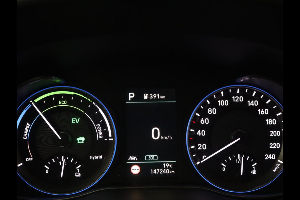Hyundai Kona 1.6 GDI HEV Fashion Sky | Schuifdak | Adaptive cruise | Carplay | Camera | Head-Up | Keyless | Navigatie | Climate control | Bluetooth