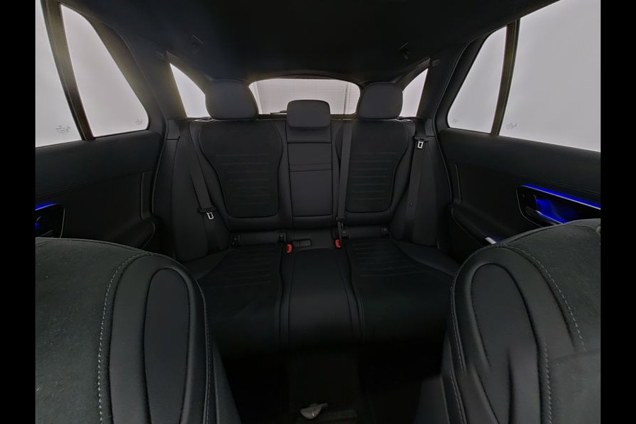 Mercedes-Benz C-Klasse Estate 300 e AMG Plug-In Hybride AMG Line | Trekhaak | Panorama Schuif-Kanteldak | Digital Licht | Rijassistentiepakket Plus incl. PRE-SAFE Inclusief 24 maanden MB Certified garantie voor Europa.