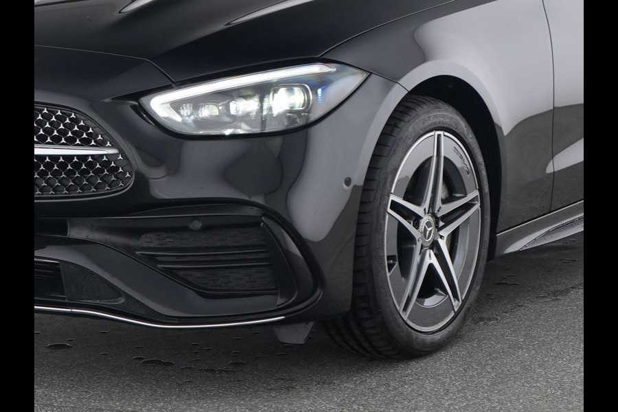 Mercedes-Benz C-Klasse Estate 300 e AMG Plug-In Hybride AMG Line | Trekhaak | Panorama Schuif-Kanteldak | Digital Licht | Rijassistentiepakket Plus incl. PRE-SAFE Inclusief 24 maanden MB Certified garantie voor Europa.