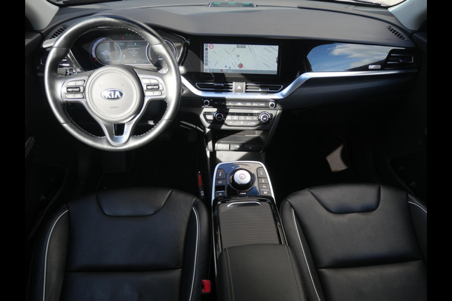 Kia e-Niro ExecutiveLine 64 kWh | 3Fase | Cruise | Clima | Carplay | Navi | stoelverwarming-ventilatie |