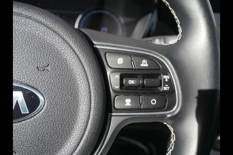 Kia e-Niro ExecutiveLine 64 kWh | 3Fase | Cruise | Clima | Carplay | Navi | stoelverwarming-ventilatie |