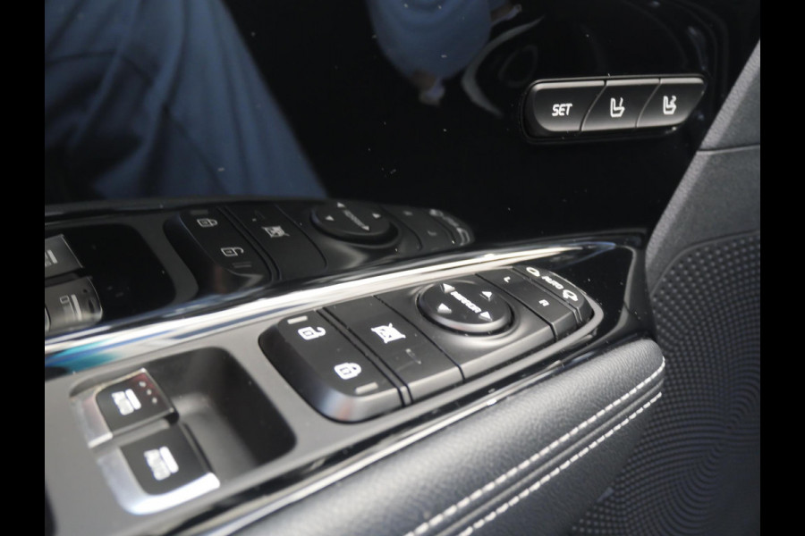 Kia e-Niro ExecutiveLine 64 kWh | 3Fase | Cruise | Clima | Carplay | Navi | stoelverwarming-ventilatie |