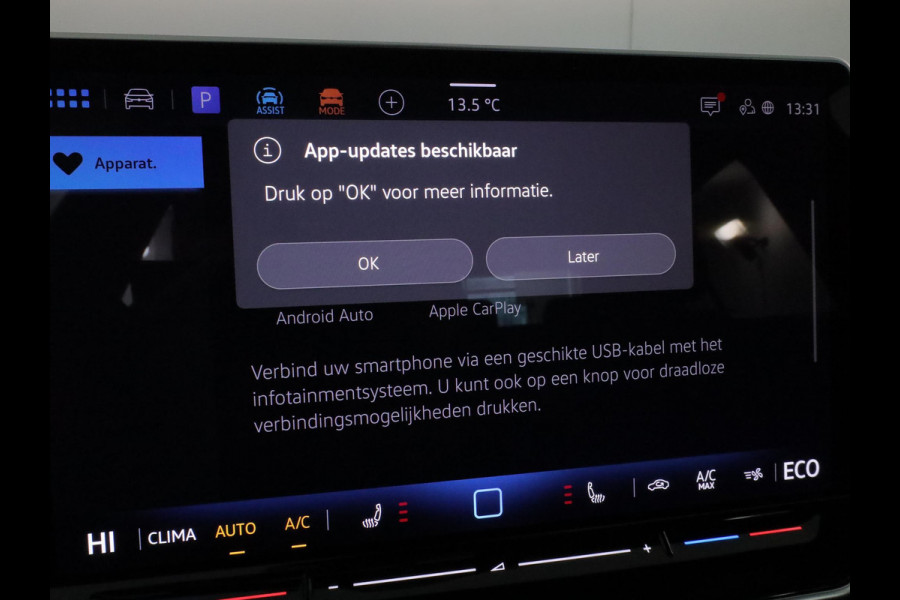 Volkswagen Golf 1.5 eHybrid 50 Edition 204 pk Automaat (DSG) | Verlengde garantie | Navigatie | Parkeersensoren | Achteruitrijcamera | Stoelverwarming | Adaptieve cruise control |