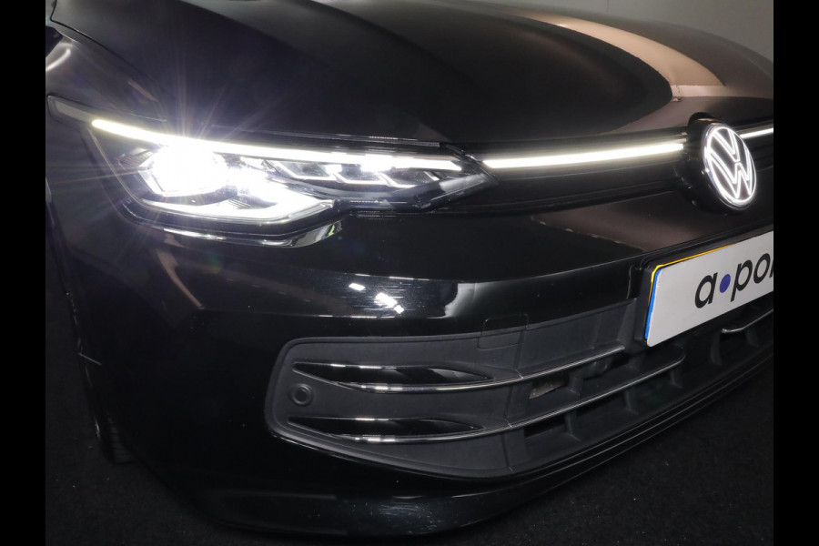 Volkswagen Golf 1.5 eHybrid 50 Edition 204 pk Automaat (DSG) | Verlengde garantie | Navigatie | Parkeersensoren | Achteruitrijcamera | Stoelverwarming | Adaptieve cruise control |