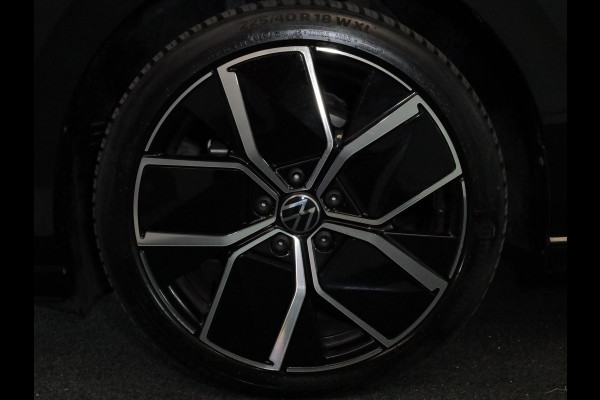 Volkswagen Golf 1.5 eHybrid 50 Edition 204 pk Automaat (DSG) | Verlengde garantie | Navigatie | Parkeersensoren | Achteruitrijcamera | Stoelverwarming | Adaptieve cruise control |