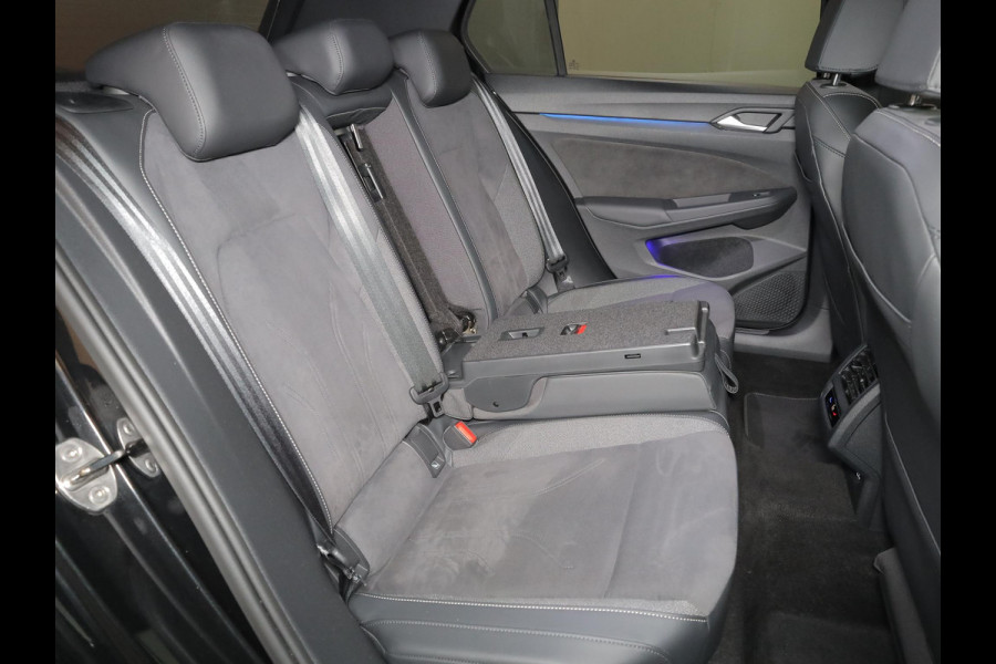 Volkswagen Golf 1.5 eHybrid 50 Edition 204 pk Automaat (DSG) | Verlengde garantie | Navigatie | Parkeersensoren | Achteruitrijcamera | Stoelverwarming | Adaptieve cruise control |