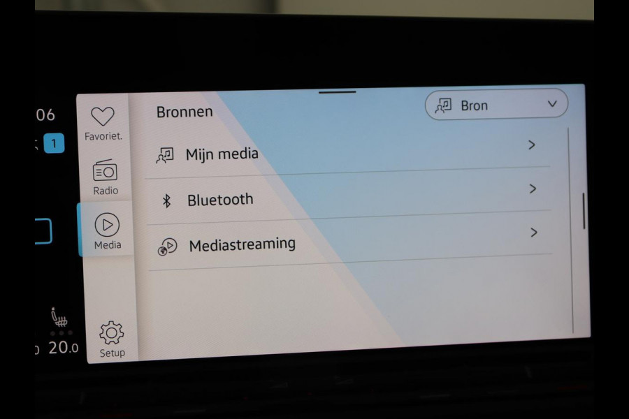 Volkswagen Golf 1.4 eHybrid GTE | Stoelverwarming | Camera | Adaptive cruise | Sfeerverlichting | Navigatie | Sportstoelen | Full LED | Climate control | Parkeerhulp | PHEV | Plug In