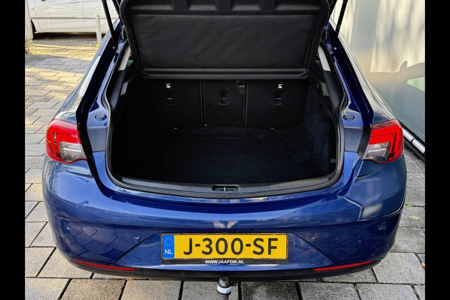 Opel Insignia Grand Sport BWJ 11-2019 | 1.5T 165PK Innovation AUTOMAAT | TREKHAAK | CLIMA | NAVI | LEDER/STOF | PDC | CAMERA | PRIVACY GLASS |