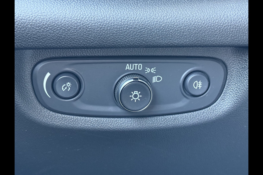 Opel Insignia Grand Sport BWJ 11-2019 | 1.5T 165PK Innovation AUTOMAAT | TREKHAAK | CLIMA | NAVI | LEDER/STOF | PDC | CAMERA | PRIVACY GLASS |