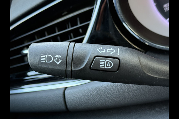 Opel Insignia Grand Sport BWJ 11-2019 | 1.5T 165PK Innovation AUTOMAAT | TREKHAAK | CLIMA | NAVI | LEDER/STOF | PDC | CAMERA | PRIVACY GLASS |