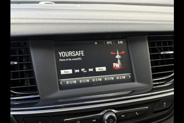 Opel Insignia Grand Sport BWJ 11-2019 | 1.5T 165PK Innovation AUTOMAAT | TREKHAAK | CLIMA | NAVI | LEDER/STOF | PDC | CAMERA | PRIVACY GLASS |