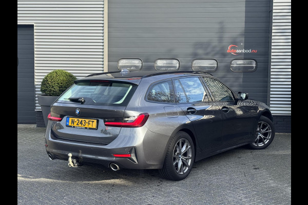 BMW 3 Serie Touring 320d Business Edition Plus | Navigatie | Lederen Bekleding | M-Sport Stuur | DAB |