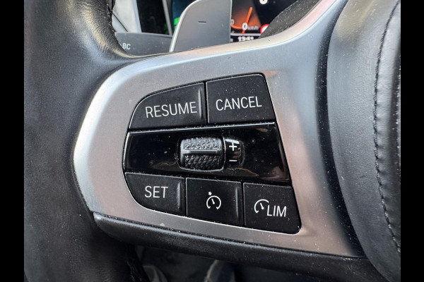 BMW 3 Serie Touring 320d Business Edition Plus | Navigatie | Lederen Bekleding | M-Sport Stuur | DAB |