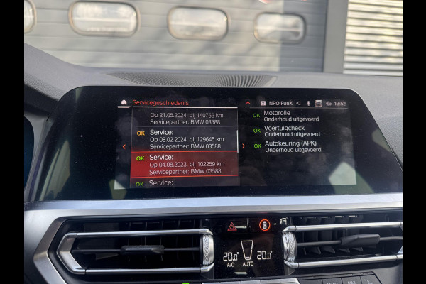 BMW 3 Serie Touring 320d Business Edition Plus | Navigatie | Lederen Bekleding | M-Sport Stuur | DAB |