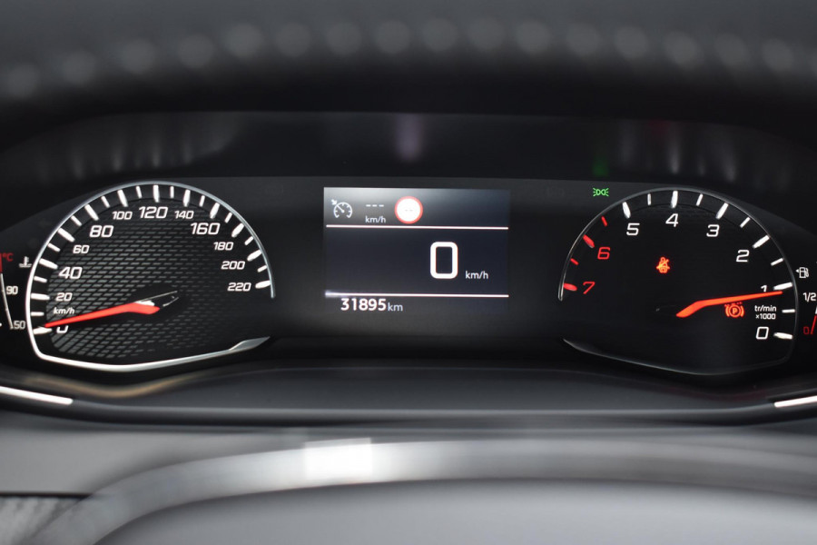 Peugeot 2008 1.2 PureTech 130PK Active Pack | Carplay | Camera | Stoelverw. | Incl. garantie