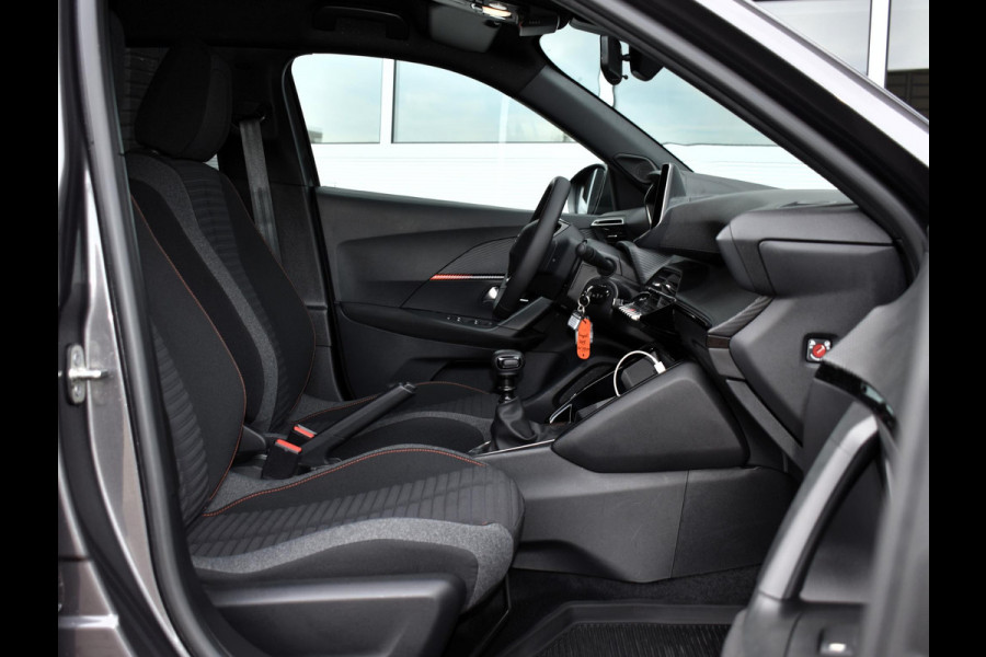 Peugeot 2008 1.2 PureTech 130PK Active Pack | Carplay | Camera | Stoelverw. | Incl. garantie