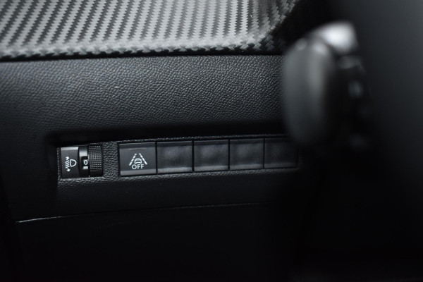 Peugeot 2008 1.2 PureTech 130PK Active Pack | Carplay | Camera | Stoelverw. | Incl. garantie