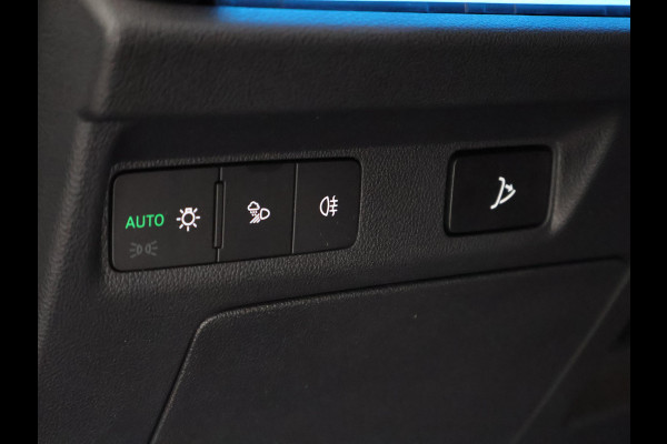 Škoda ENYAQ iV 60 Sportline | Navigatie | Half Leder | Parkeersensoren |