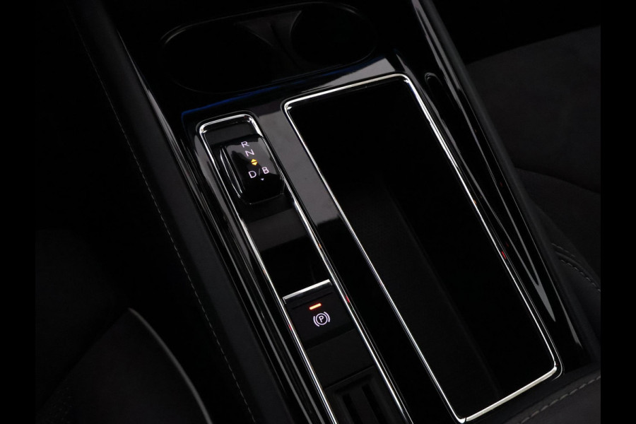 Škoda ENYAQ iV 60 Sportline | Navigatie | Half Leder | Parkeersensoren |