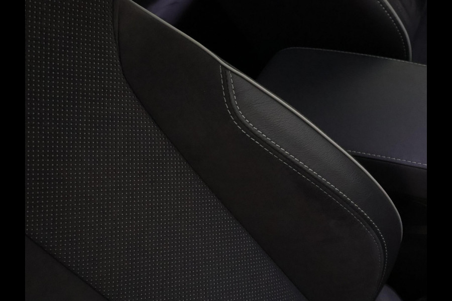 Škoda ENYAQ iV 60 Sportline | Navigatie | Half Leder | Parkeersensoren |