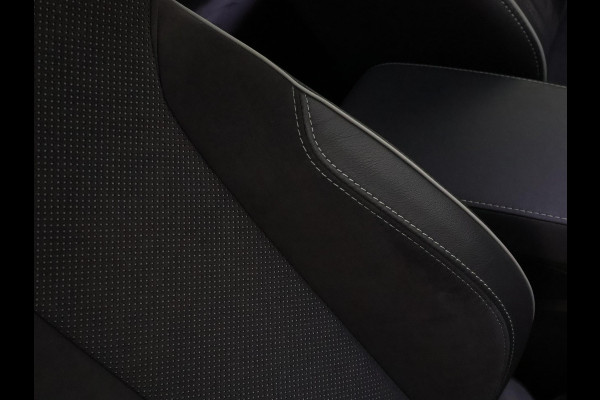 Škoda ENYAQ iV 60 Sportline | Navigatie | Half Leder | Parkeersensoren |