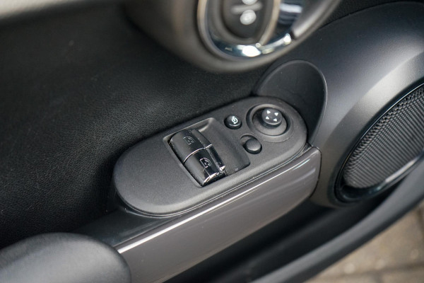 MINI Cooper 1.5 Chili