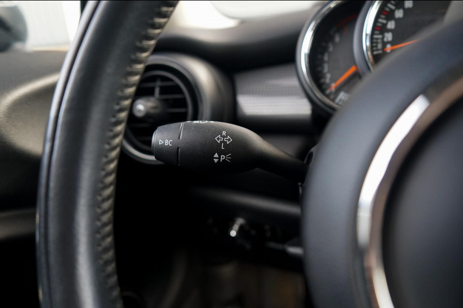 MINI Cooper 1.5 Chili