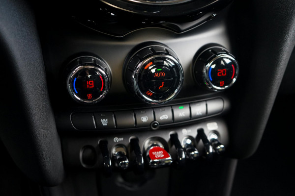 MINI Cooper 1.5 Chili