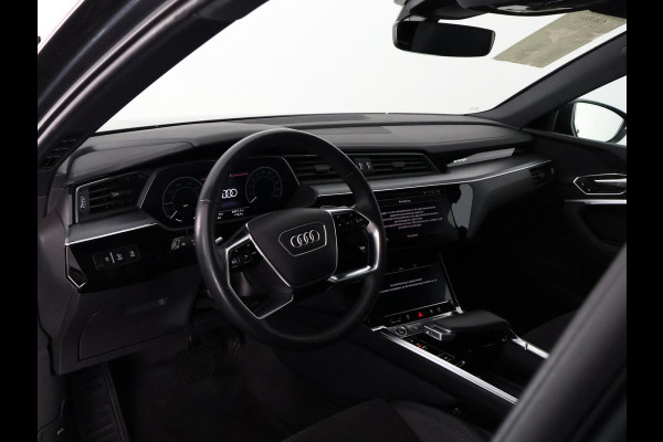 Audi e-tron 55 Quattro Black Edition Plus 95 kWh 408 PK | ACCU 89% | 1e eigenaar | Schuif-/Kanteldak | Navigatie |