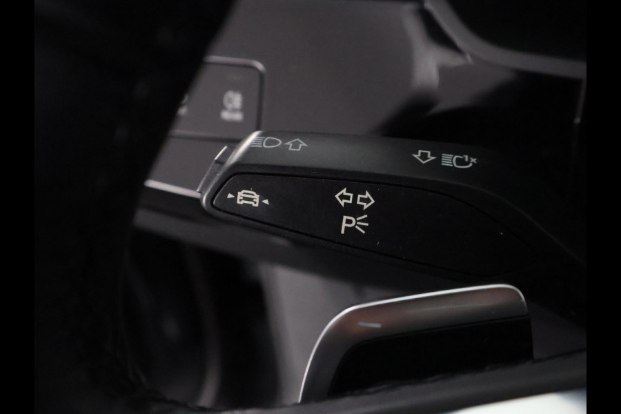 Audi e-tron 55 Quattro Black Edition Plus 95 kWh 408 PK | ACCU 89% | 1e eigenaar | Schuif-/Kanteldak | Navigatie |