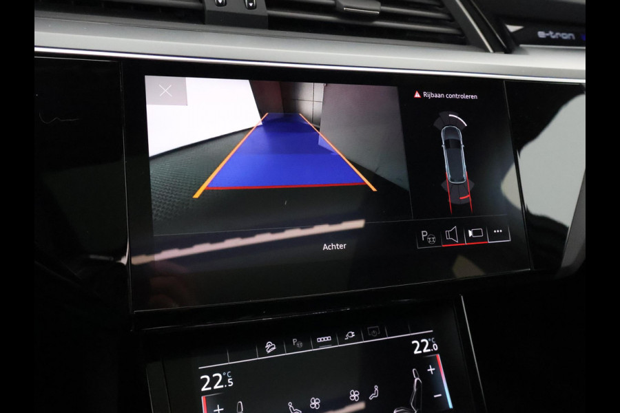 Audi e-tron 55 Quattro Black Edition Plus 95 kWh 408 PK | ACCU 89% | 1e eigenaar | Schuif-/Kanteldak | Navigatie |