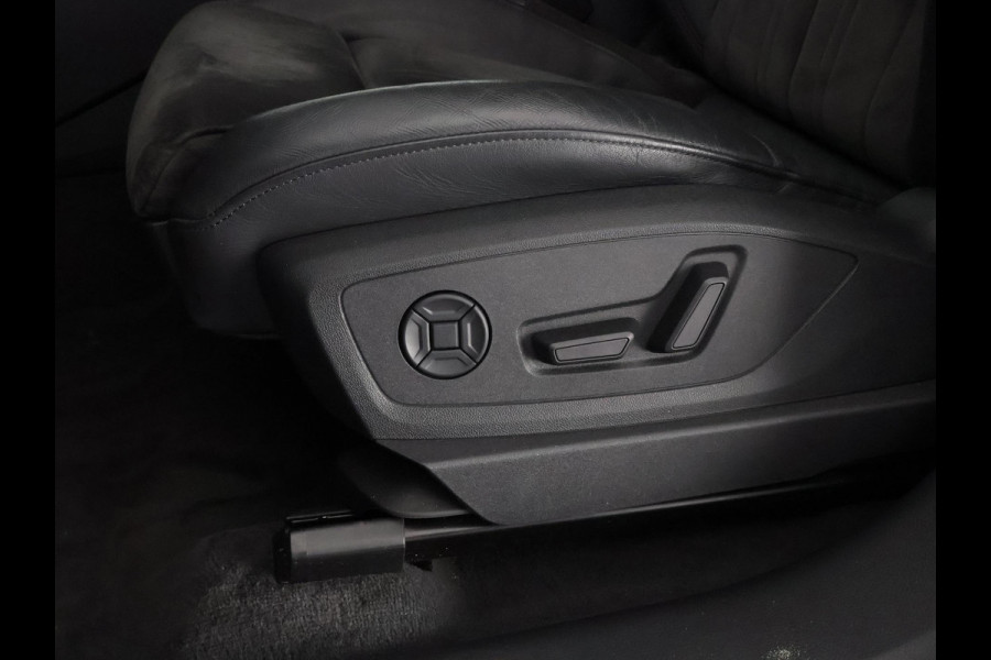 Audi e-tron 55 Quattro Black Edition Plus 95 kWh 408 PK | ACCU 89% | 1e eigenaar | Schuif-/Kanteldak | Navigatie |