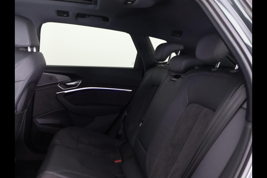 Audi e-tron 55 Quattro Black Edition Plus 95 kWh 408 PK | ACCU 89% | 1e eigenaar | Schuif-/Kanteldak | Navigatie |