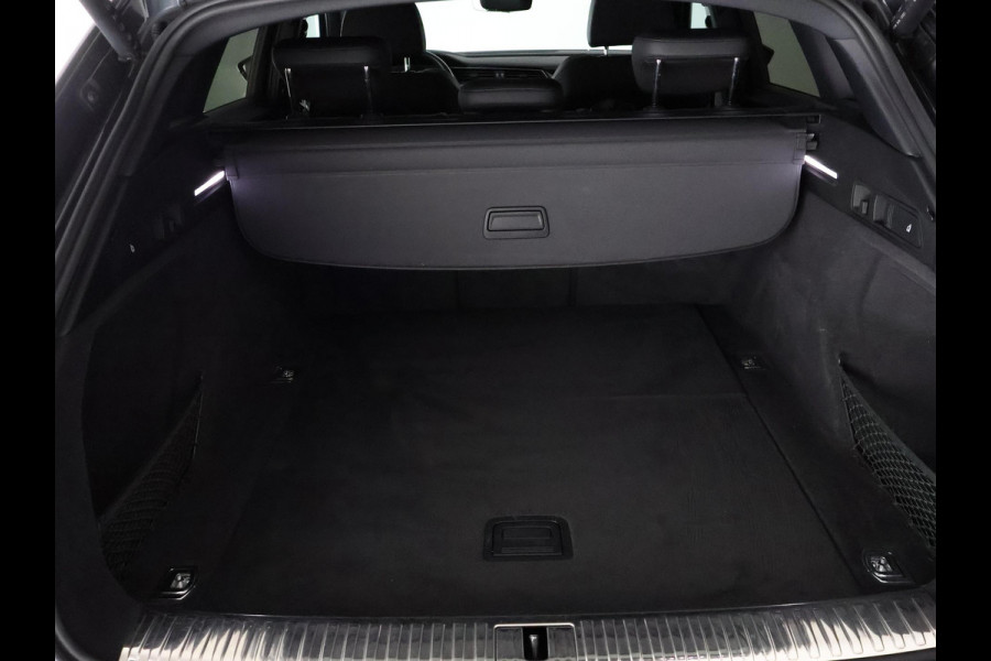 Audi e-tron 55 Quattro Black Edition Plus 95 kWh 408 PK | ACCU 89% | 1e eigenaar | Schuif-/Kanteldak | Navigatie |
