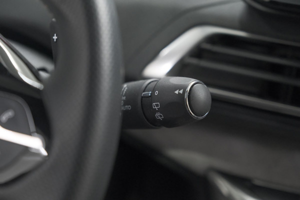 Peugeot 3008 PureTech 130 EAT8 GT | Camera | Dodehoekdetectie | Elektrische Achterklep | Apple Carplay | Stoelverwarming