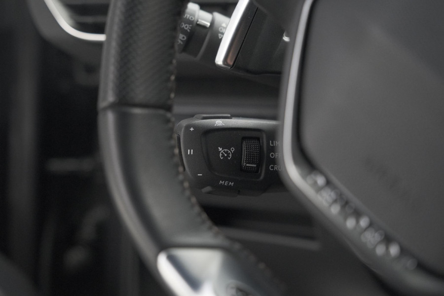 Peugeot 3008 PureTech 130 EAT8 GT | Camera | Dodehoekdetectie | Elektrische Achterklep | Apple Carplay | Stoelverwarming