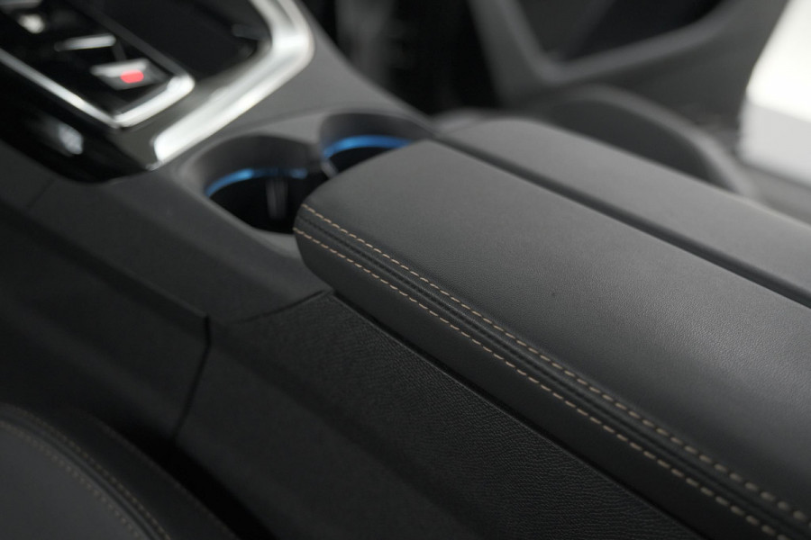 Peugeot 3008 PureTech 130 EAT8 GT | Camera | Dodehoekdetectie | Elektrische Achterklep | Apple Carplay | Stoelverwarming