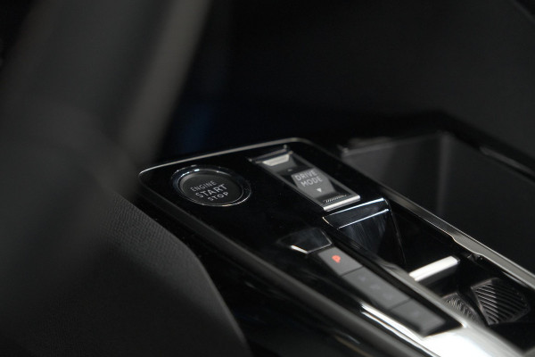Peugeot 3008 PureTech 130 EAT8 GT | Camera | Dodehoekdetectie | Elektrische Achterklep | Apple Carplay | Stoelverwarming