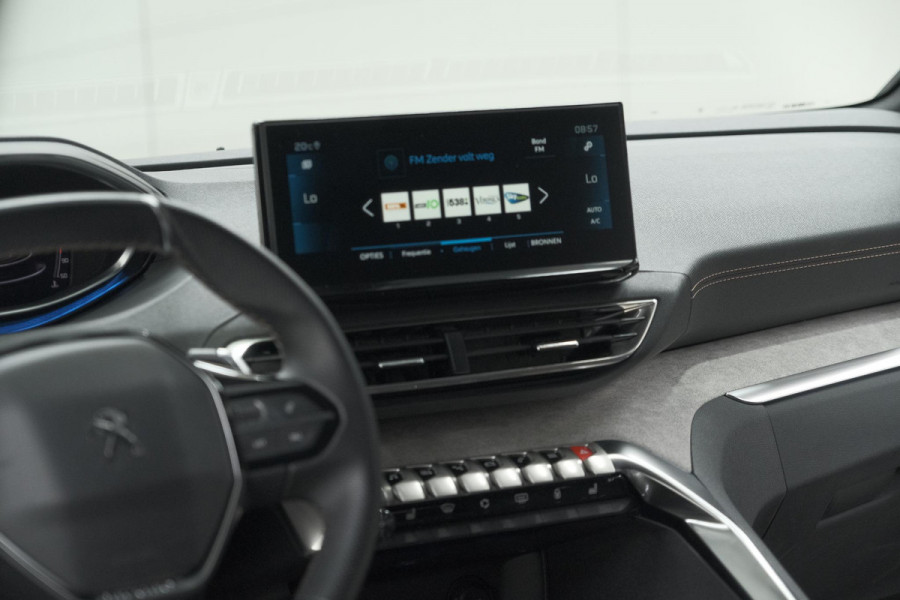 Peugeot 3008 PureTech 130 EAT8 GT | Camera | Dodehoekdetectie | Elektrische Achterklep | Apple Carplay | Stoelverwarming